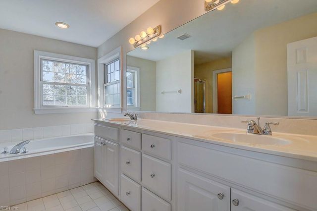 2808 Scaleboard CIR, Chesapeake, VA 23323