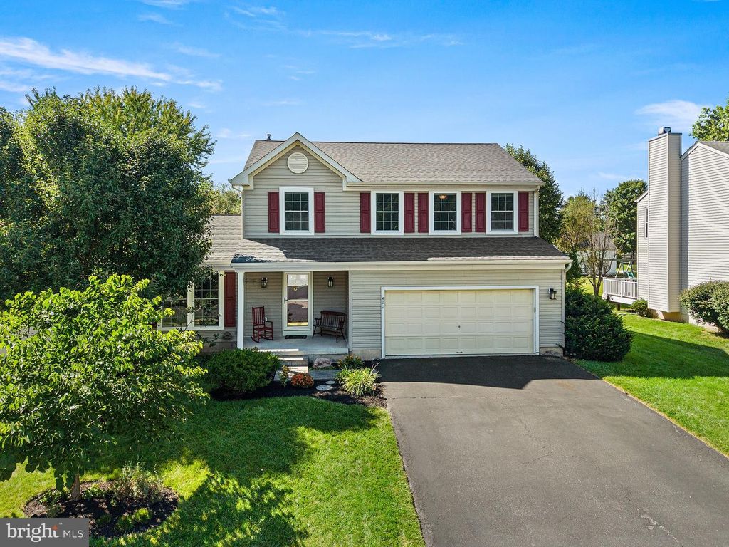 411 WINDING STREAM RD, SPRING CITY, PA 19475 — exterior