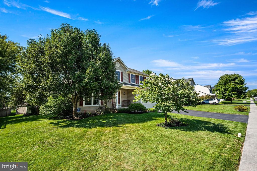 411 WINDING STREAM RD, SPRING CITY, PA 19475 — photo 3