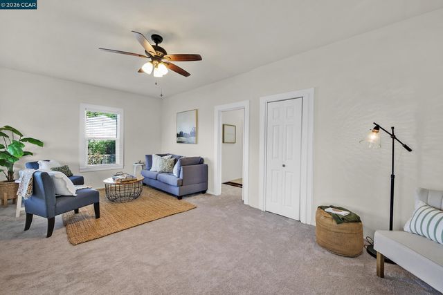 22820 5th St, Hayward, CA 94541