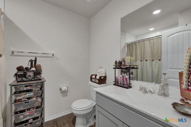 437 Signe, Seguin, TX 78155