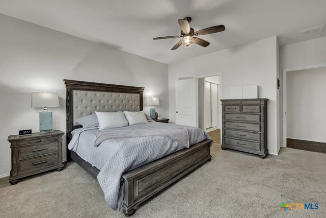 437 Signe, Seguin, TX 78155