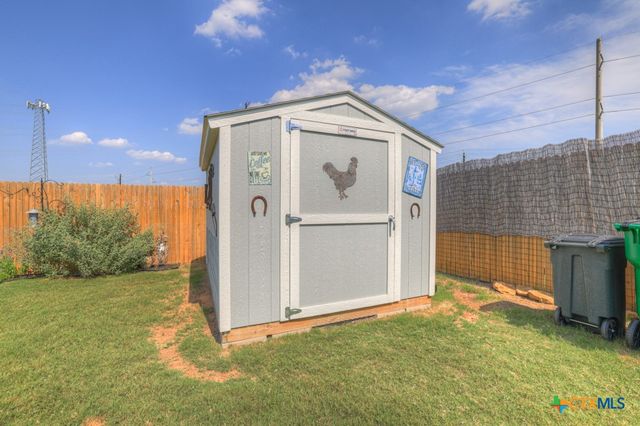 437 Signe, Seguin, TX 78155