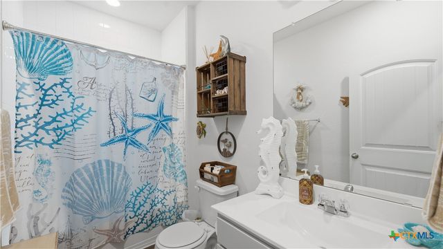 437 Signe, Seguin, TX 78155