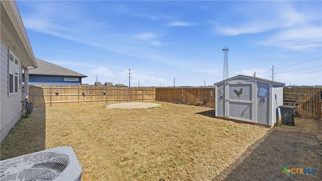 437 Signe, Seguin, TX 78155