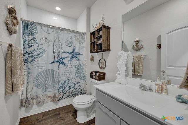 437 Signe, Seguin, TX 78155