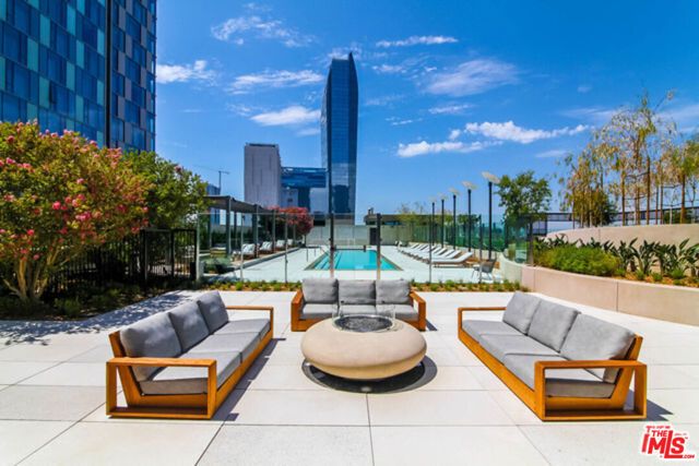 889 Francisco Street 905, Los Angeles, CA 90017