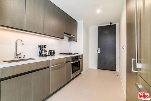 889 Francisco Street 905, Los Angeles, CA 90017