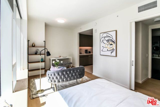 889 Francisco Street 905, Los Angeles, CA 90017