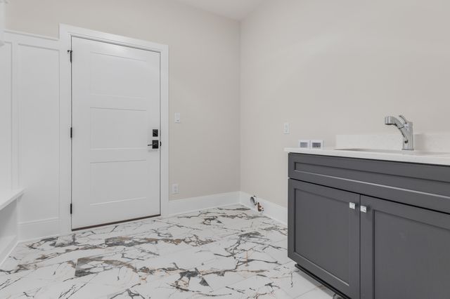 12984 Spirea Avenue, St. John, IN 46373