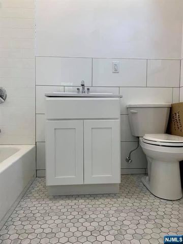 632 Chase Avenue 2, Lyndhurst, NJ 07071