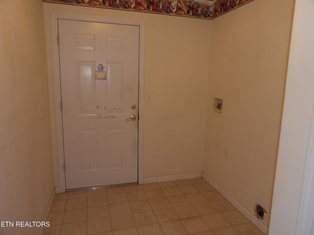 58 Russell Lane, Crossville, TN 38555