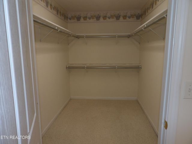 58 Russell Lane, Crossville, TN 38555