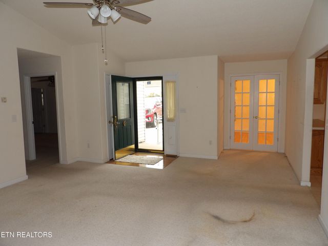 58 Russell Lane, Crossville, TN 38555