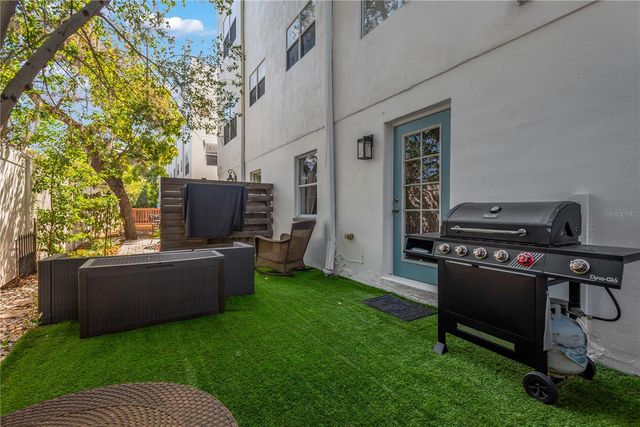 3117 TOSCANA CIRCLE, Tampa, FL 33611