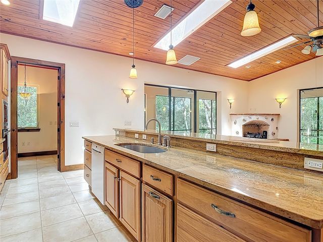 250 GARDEN STREET, Lake Helen, FL 32744