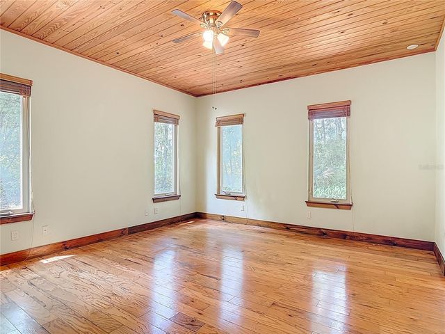 250 GARDEN STREET, Lake Helen, FL 32744