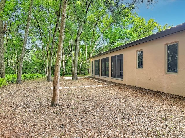 250 GARDEN STREET, Lake Helen, FL 32744