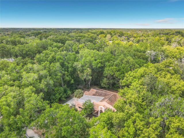 250 GARDEN STREET, Lake Helen, FL 32744