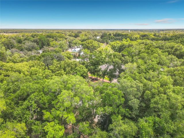 250 GARDEN STREET, Lake Helen, FL 32744