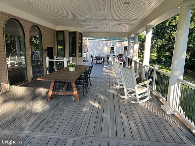 38303 WINSOME TRAIL LN, Purcellville, VA 20132