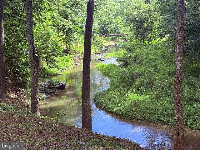 38303 WINSOME TRAIL LN, Purcellville, VA 20132
