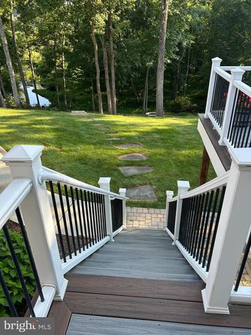 38303 WINSOME TRAIL LN, Purcellville, VA 20132