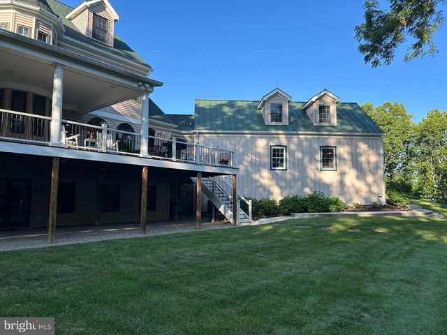 38303 WINSOME TRAIL LN, Purcellville, VA 20132