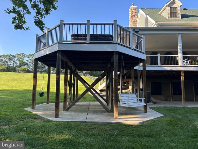 38303 WINSOME TRAIL LN, Purcellville, VA 20132