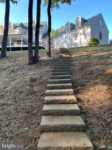 38303 WINSOME TRAIL LN, Purcellville, VA 20132