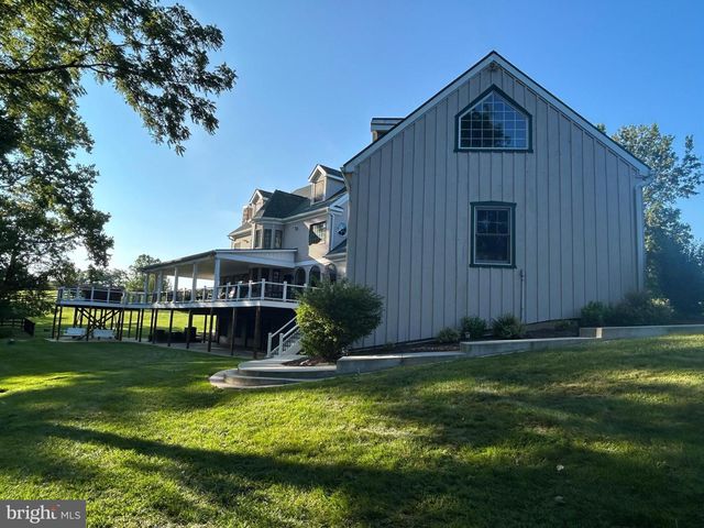 38303 WINSOME TRAIL LN, Purcellville, VA 20132