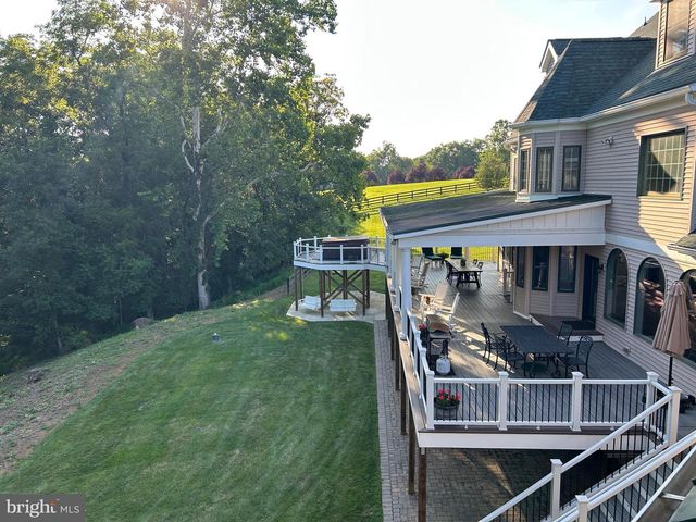 38303 WINSOME TRAIL LN, Purcellville, VA 20132