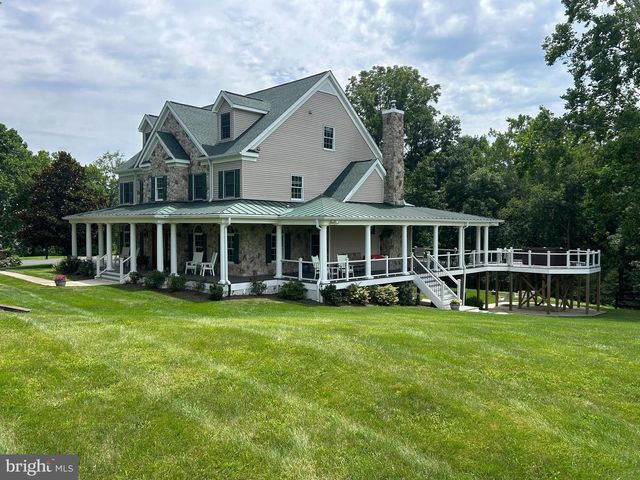 38303 WINSOME TRAIL LN, Purcellville, VA 20132