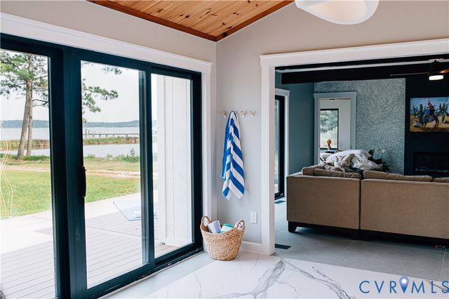 687 Clark Point Dr, White Stone, VA 22578