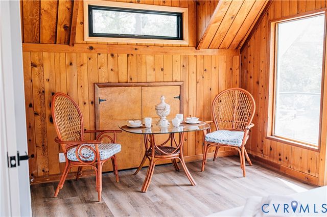 687 Clark Point Dr, White Stone, VA 22578