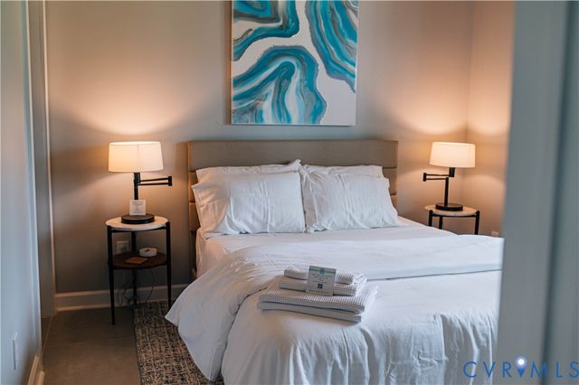 687 Clark Point Dr, White Stone, VA 22578