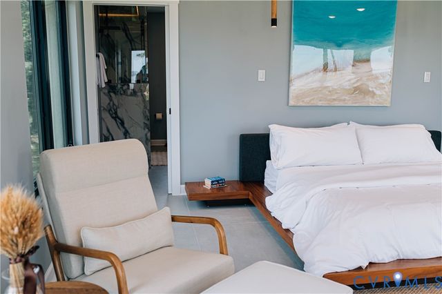 687 Clark Point Dr, White Stone, VA 22578