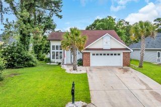 35 Easter Lilly Ct., Murrells Inlet, SC 29576