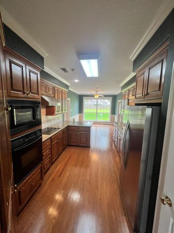 2902 Turtle Creek Drive Drive, Wharton, TX 77488