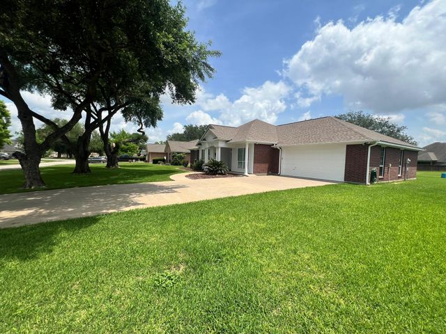 2902 Turtle Creek Drive Drive, Wharton, TX 77488