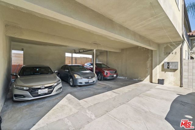 1642 S Orange Drive, Los Angeles, CA 90019