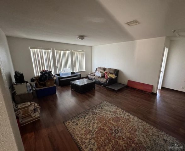 6909 N 39th Street, Mcallen, TX 78504