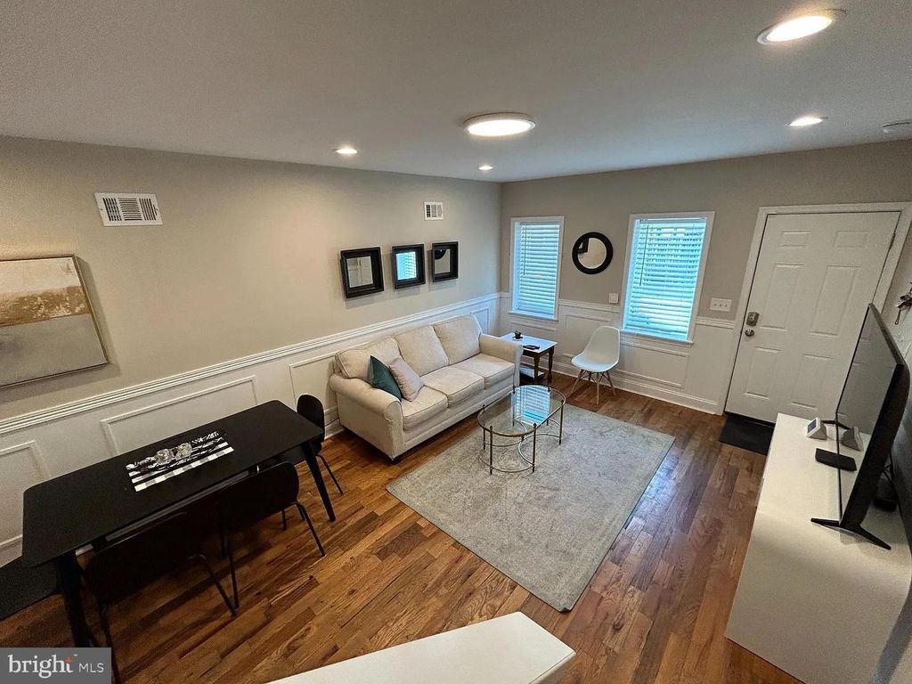 1609 W STILES ST, Philadelphia, PA 19121