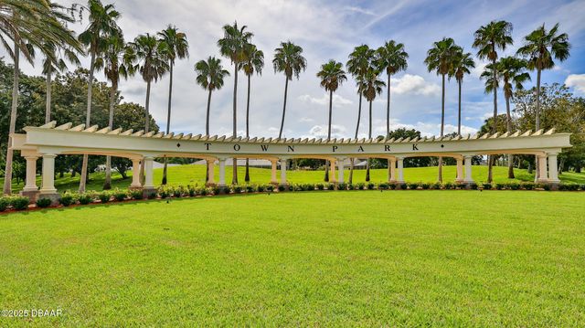 4269 Mayfair Lane, Port Orange, FL 32129