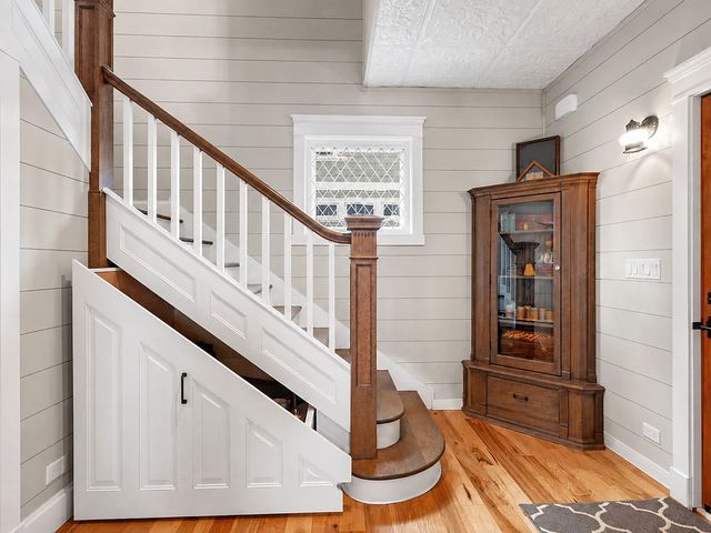 205 W Cook Avenue, Libertyville, IL 60048