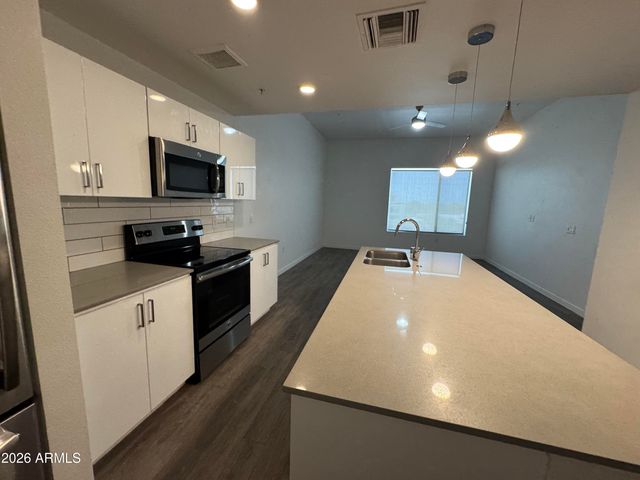 1130 N 2ND Street 312, Phoenix, AZ 85004