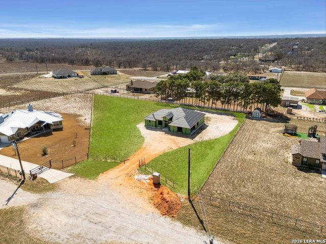 314 Honeysuckle Ln, La Vernia, TX 78121