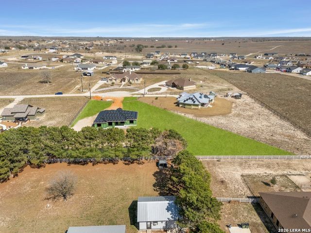 314 Honeysuckle Ln, La Vernia, TX 78121
