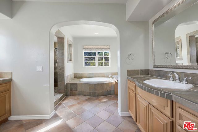 25417 Magnolia Lane, Stevenson Ranch, CA 91381