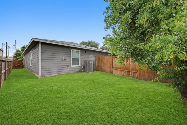 5409 Nielan Street B, Houston, TX 77028